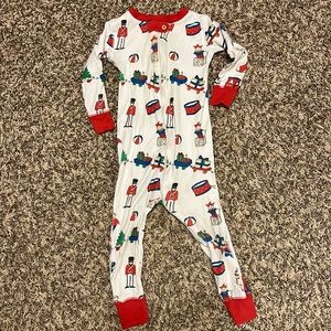 The Beaufort Bonnet Company 2T Christmas PJs